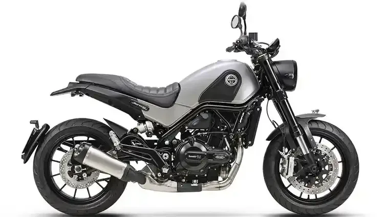 Benelli Leoncino 500 Silver