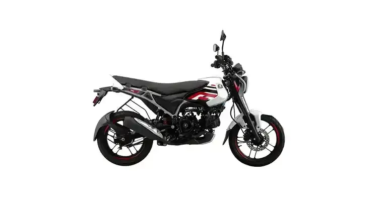 Bajaj Freedom 125 Cyber White